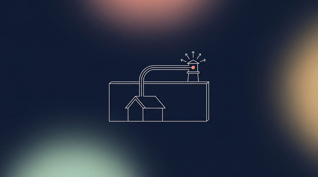 Dessin au trait fin : une maison derrière un mur sans ouverture, reliée par un tunnel à une petite tour de l'autre côté, illustration d'une passerelle VPS et WireGuard pour contourner le CGNAT